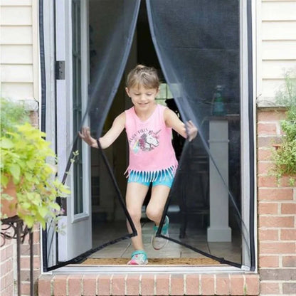 Hands-Free Retractable Magnetic Door Mesh